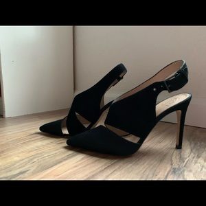 Tory Burch Black Pumps with Leather Sole